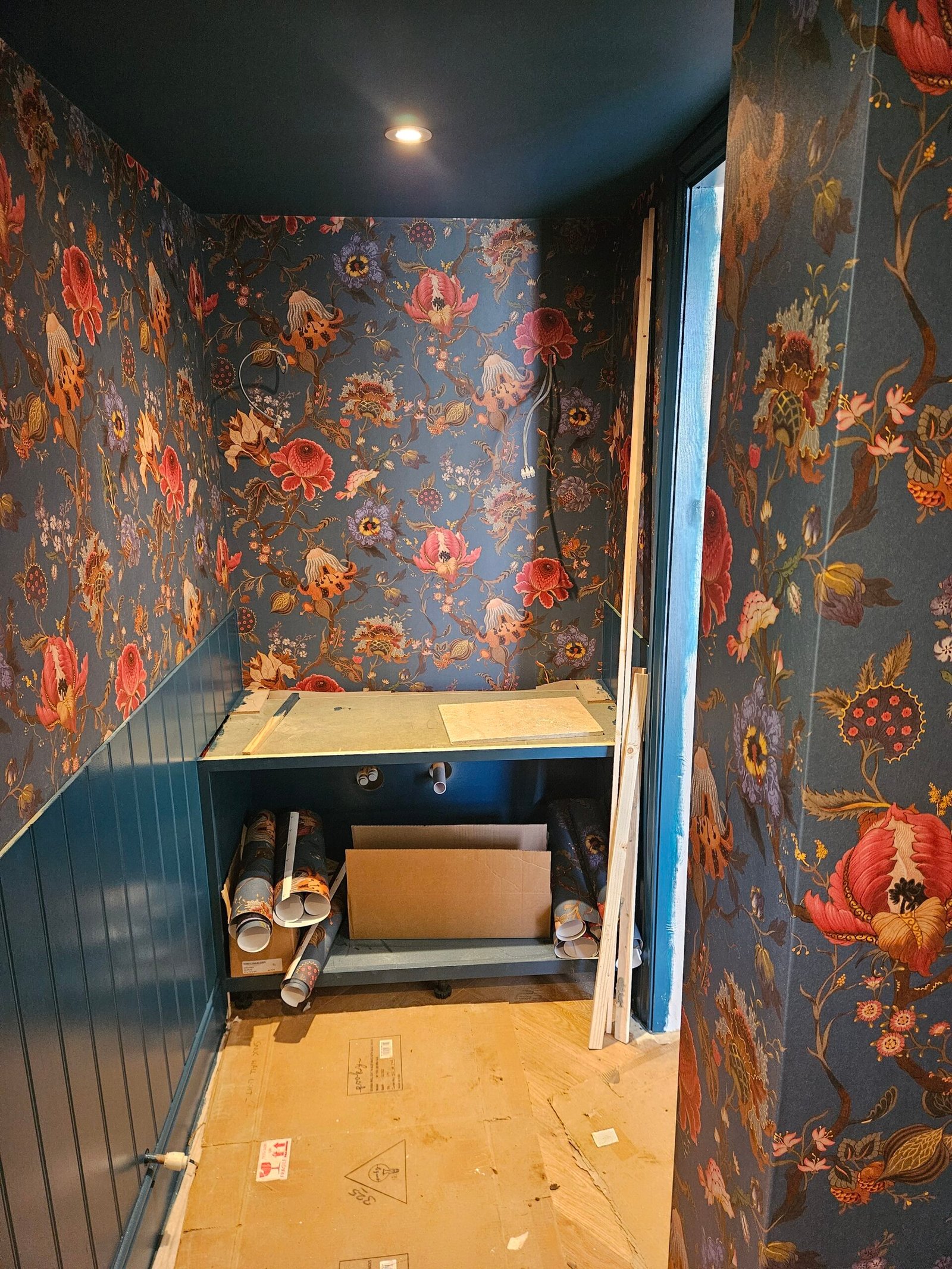 wallpaper installation