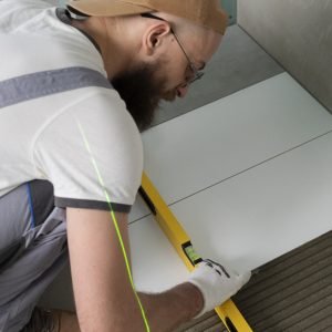 tiler-working-renovation-apartment (1)